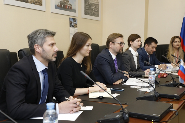 андрей заренин минкомсвязь. International cooperation department. селиков александр васильевич департамент образования. департамент международного сотрудничества. департамент международного сотрудничества.