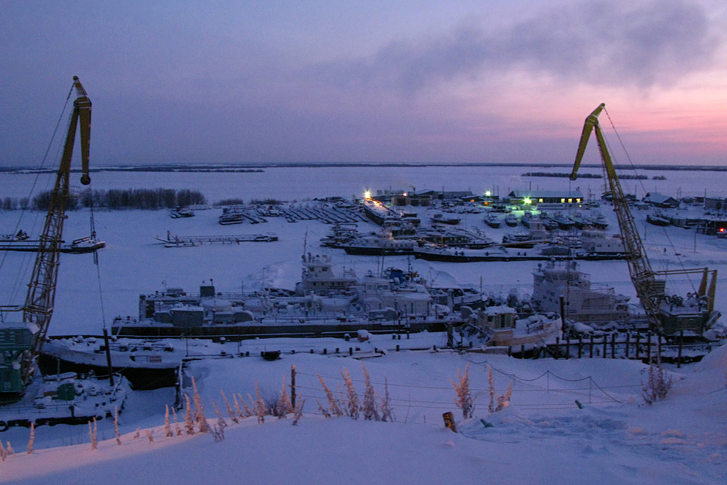 поселок и морской порт тикси. порт тикси какой бассейн. порт тикси. порт тикси какой бассейн. порт тикси.