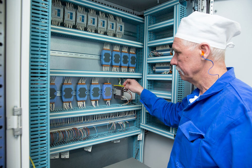 На УЭХК внедрено умное программное обеспечение для управления ...