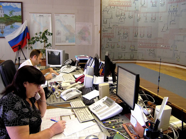 Мрск юга астраханьэнерго. Астраханьэнерго Юга Астраханьэнерго. Диспетчерский центр МРСК Юга Астрахань. Астраханьэнерго фото. Оперативно-диспетчерский персонал