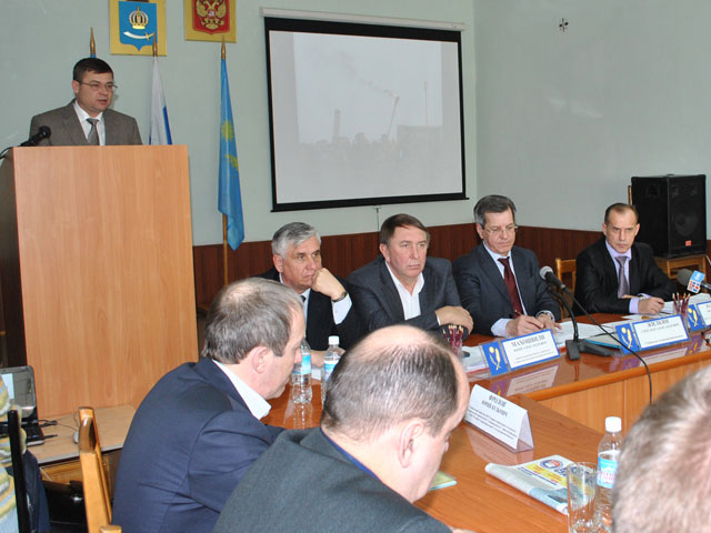 Мрск юга астраханьэнерго. Сайт мрск юга астраханьэнерго. Колимбет сергей александрович астраханьэнерго. Виктор писарев астраханьэнерго. Главный инженер россети юг астраханьэнерго.