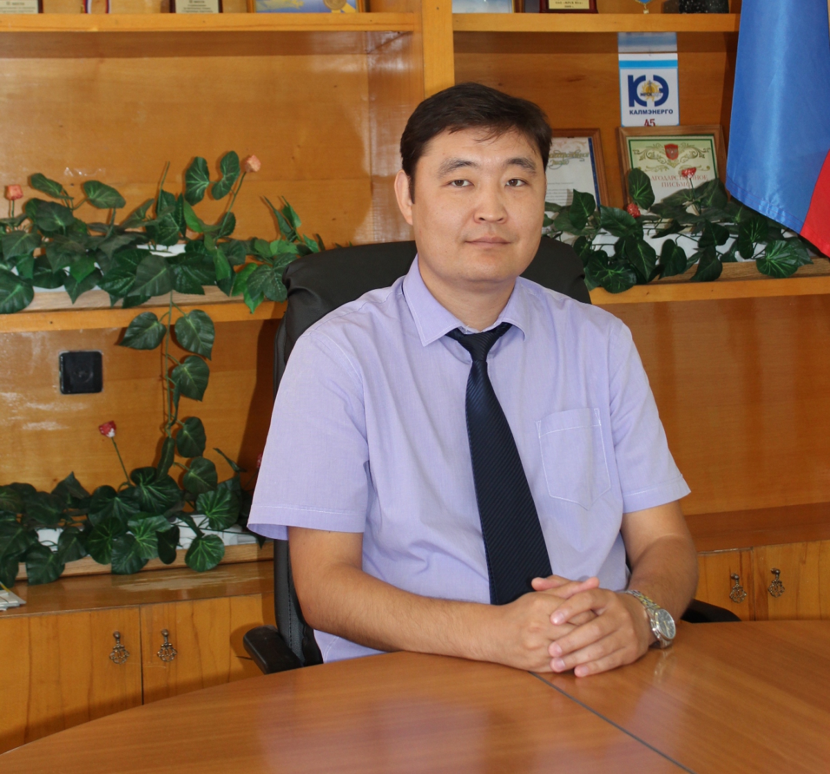 Калмэнерго элиста. Калмэнерго элиста. Калмэнерго. Калмэнерго фото. Мугаев калмэнерго.