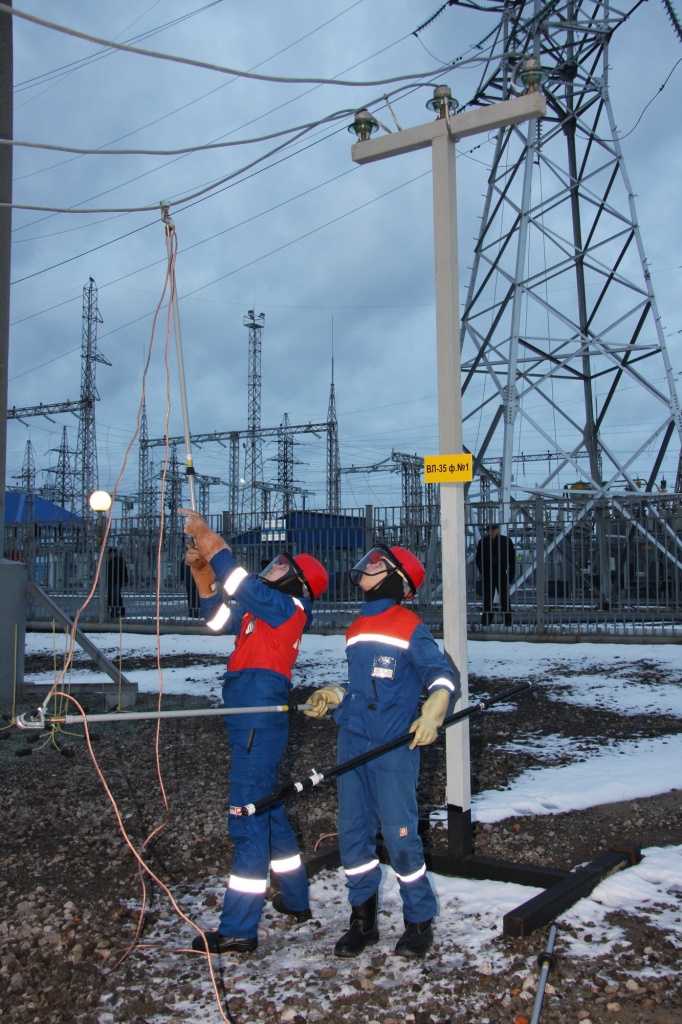 Тульские городские электрические сети. Ао «тульские городские электрические сети» логотип. Городские электрические сети сайт. Усть-хантайская гэс машинный зал. Электросети город.