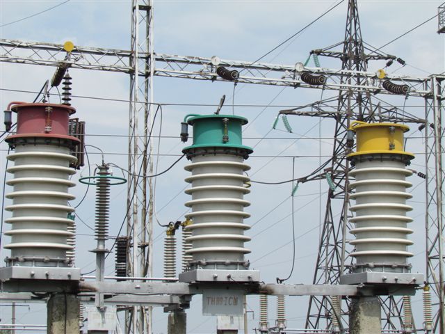 Ндкм-110 ухл1. Трансформатора напряжением 110/35 кв. Элегазовый трансформатор напряжения зног-110. Трансформатор напряжения зног-110. Трансформатор напряжения 110кв.