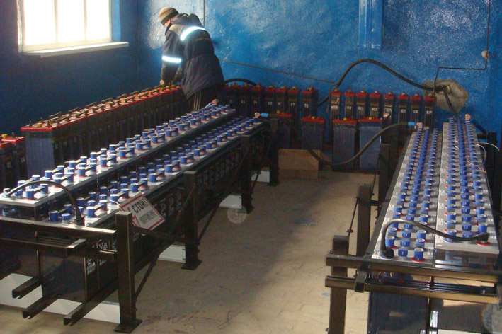 батареи на подстанции