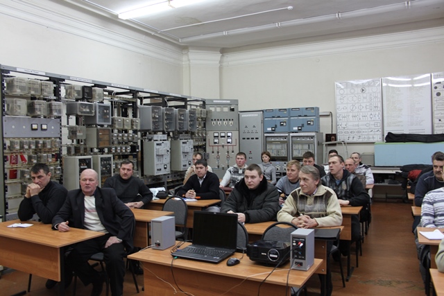 Переподготовка электротехника. Переподготовка электротехника. Переподготовка электротехника. Перо профессиональное. 03.